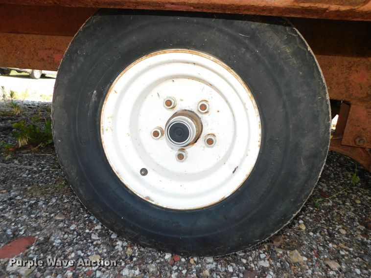 image for item DK8604 1989 Olathe  utility trailer