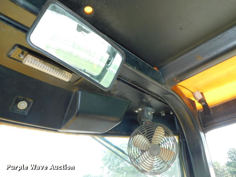 image for item DK8605 1991 John Deere 210C  landscape tractor