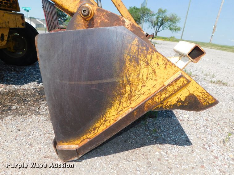 image for item DK8605 1991 John Deere 210C  landscape tractor