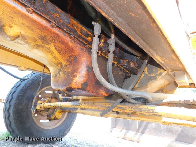 image for item DK8605 1991 John Deere 210C  landscape tractor