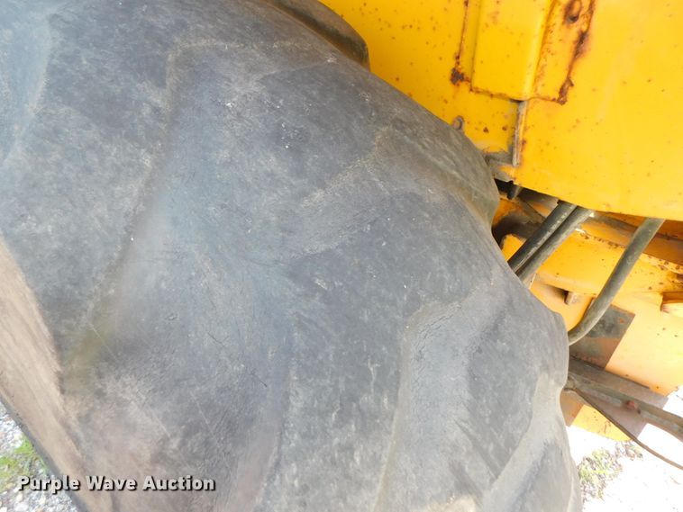 image for item DK8605 1991 John Deere 210C  landscape tractor