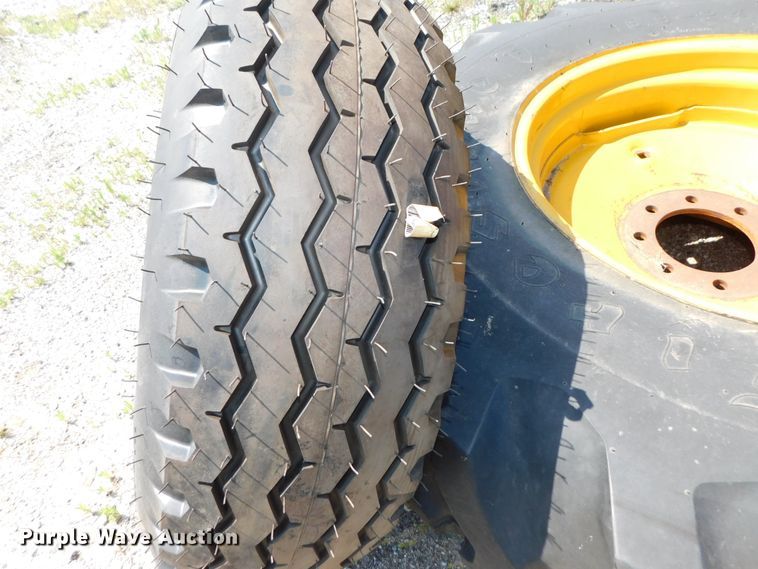 image for item DK8605 1991 John Deere 210C  landscape tractor