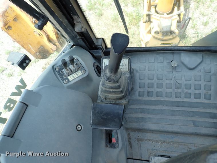 image for item DL7582 Komatsu WB146  backhoe