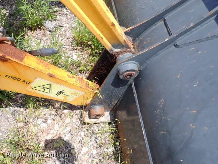 image for item DL7582 Komatsu WB146  backhoe