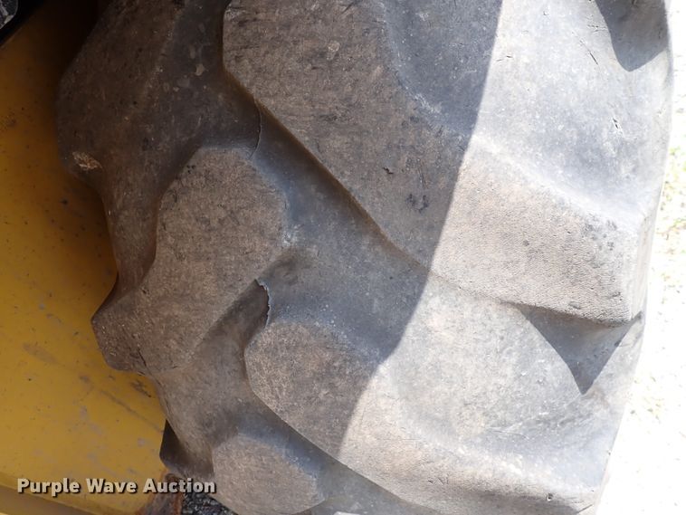 image for item DL7582 Komatsu WB146  backhoe