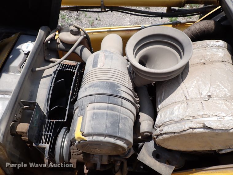 image for item DL7582 Komatsu WB146  backhoe