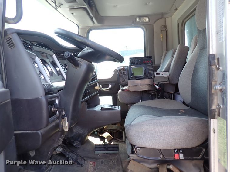 image for item DL7583 2010 Kenworth T400  dump truck