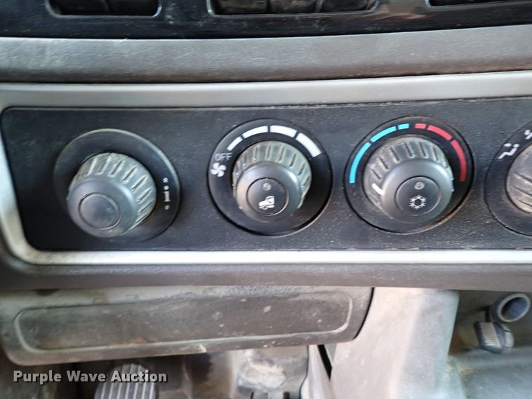 image for item DL7583 2010 Kenworth T400  dump truck