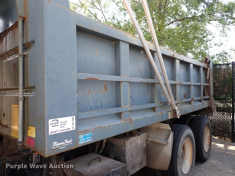image for item DL7583 2010 Kenworth T400  dump truck