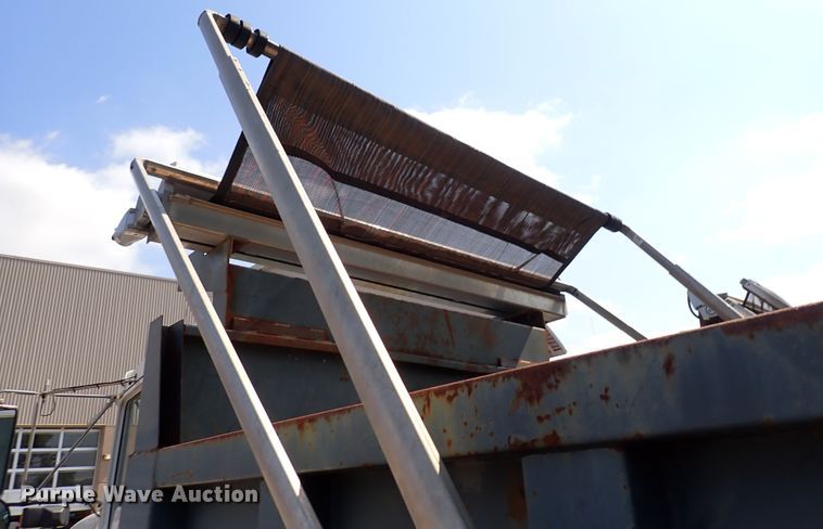 image for item DL7583 2010 Kenworth T400  dump truck