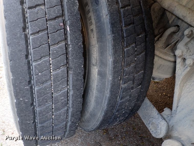 image for item DL7583 2010 Kenworth T400  dump truck