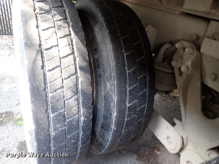 image for item DL7583 2010 Kenworth T400  dump truck