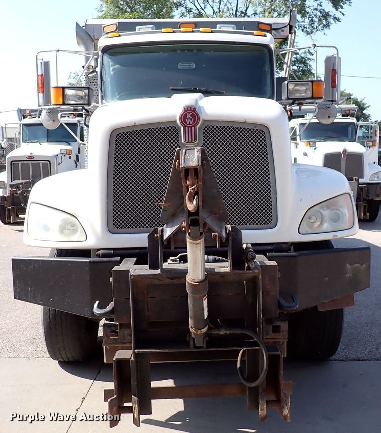 image for item DL7584 2010 Kenworth T400  dump truck