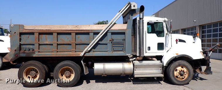 image for item DL7584 2010 Kenworth T400  dump truck