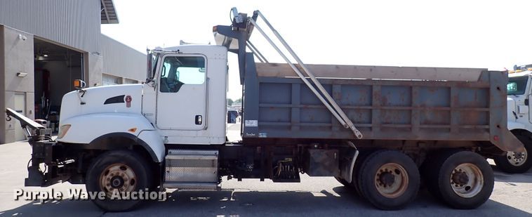 image for item DL7584 2010 Kenworth T400  dump truck