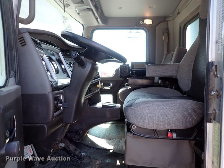 image for item DL7584 2010 Kenworth T400  dump truck