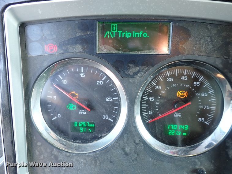 image for item DL7584 2010 Kenworth T400  dump truck