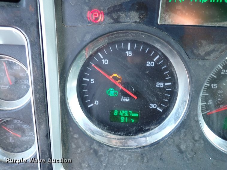 image for item DL7584 2010 Kenworth T400  dump truck