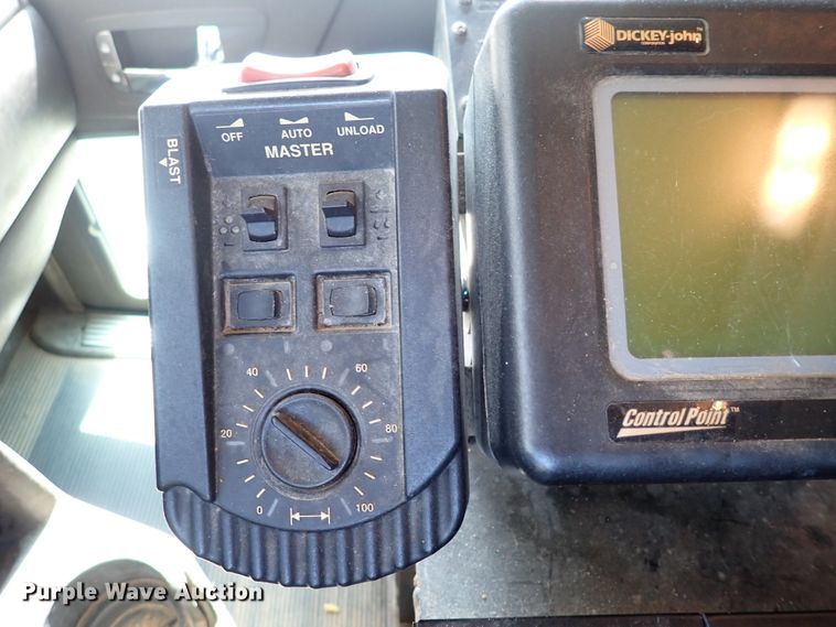 image for item DL7584 2010 Kenworth T400  dump truck