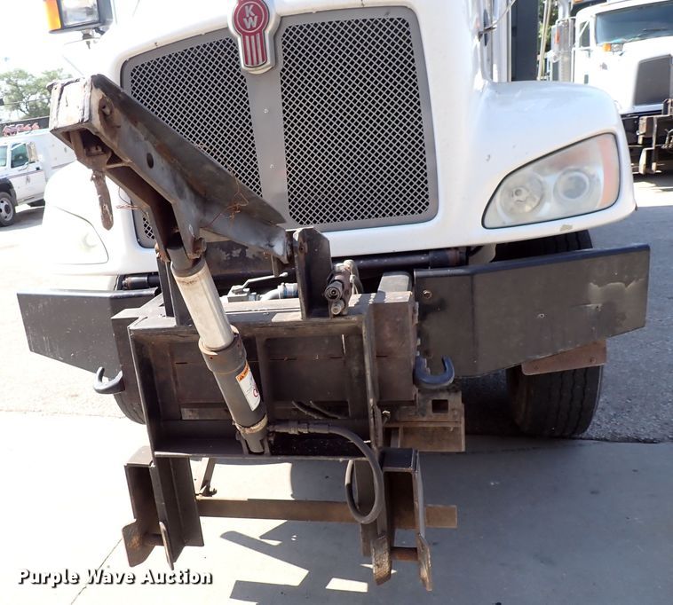 image for item DL7584 2010 Kenworth T400  dump truck