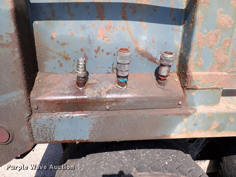 image for item DL7584 2010 Kenworth T400  dump truck