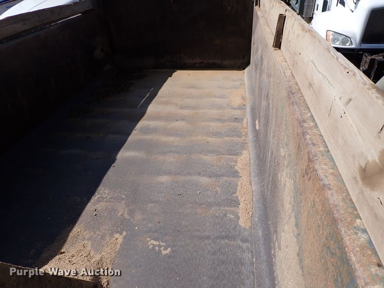 image for item DL7584 2010 Kenworth T400  dump truck