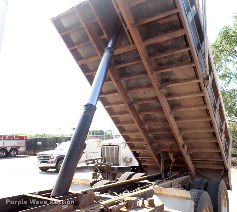 image for item DL7584 2010 Kenworth T400  dump truck