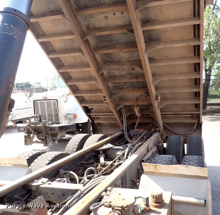 image for item DL7584 2010 Kenworth T400  dump truck