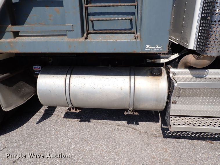 image for item DL7584 2010 Kenworth T400  dump truck