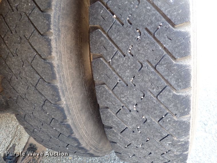 image for item DL7584 2010 Kenworth T400  dump truck