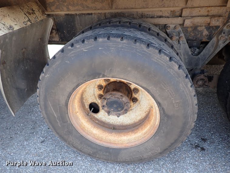 image for item DL7584 2010 Kenworth T400  dump truck