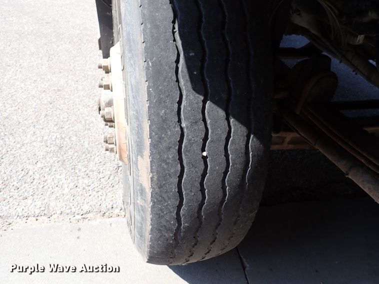 image for item DL7584 2010 Kenworth T400  dump truck