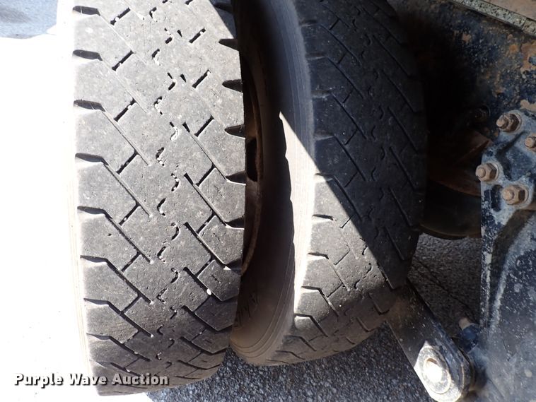 image for item DL7584 2010 Kenworth T400  dump truck