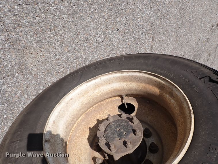 image for item DL7584 2010 Kenworth T400  dump truck