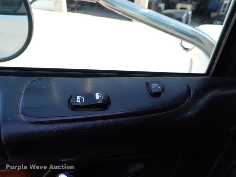 image for item DL7585 2011 Peterbilt 365  dump truck