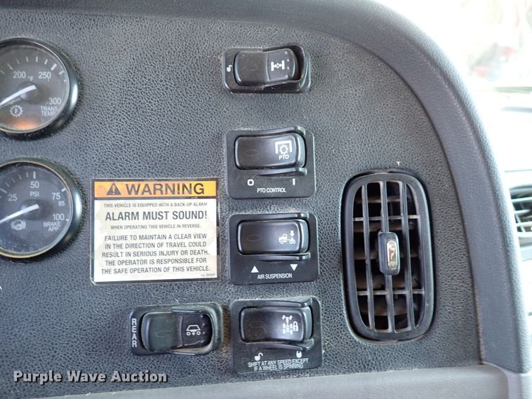 image for item DL7585 2011 Peterbilt 365  dump truck