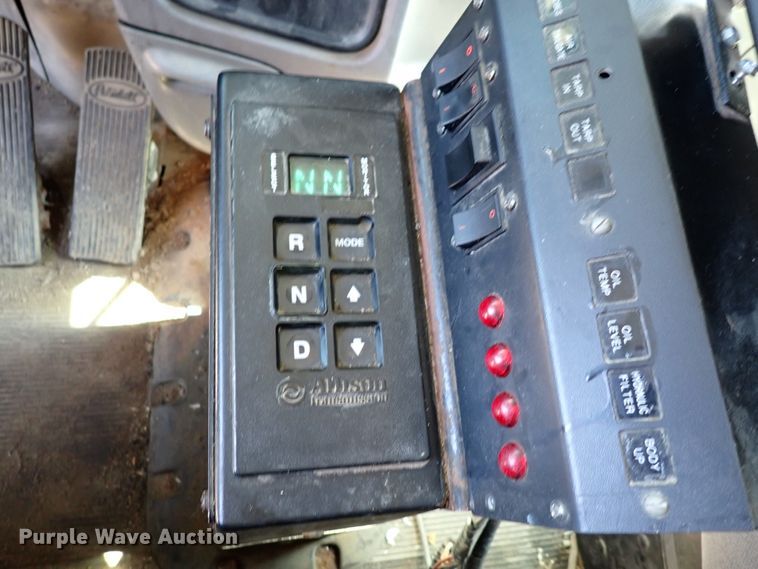 image for item DL7585 2011 Peterbilt 365  dump truck