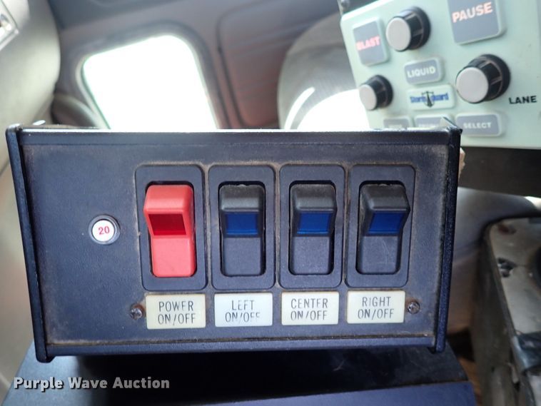 image for item DL7585 2011 Peterbilt 365  dump truck