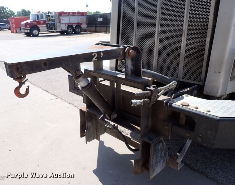 image for item DL7585 2011 Peterbilt 365  dump truck