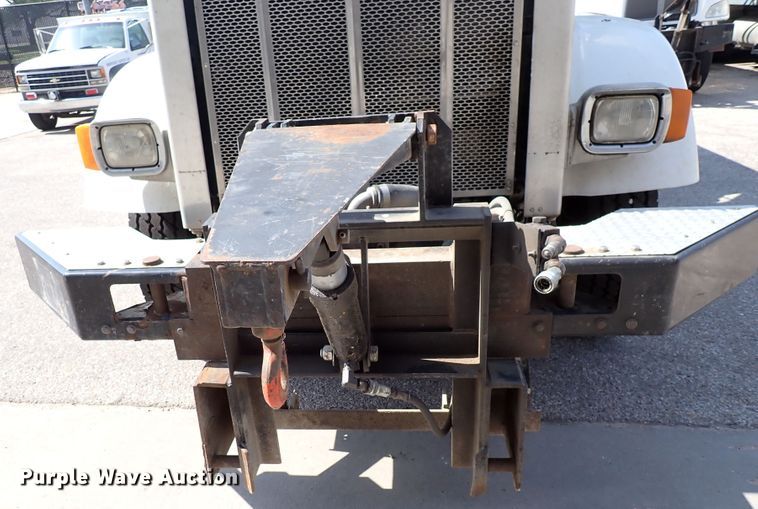 image for item DL7585 2011 Peterbilt 365  dump truck