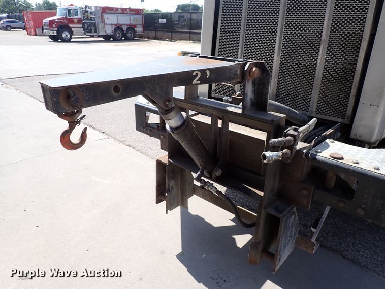 image for item DL7585 2011 Peterbilt 365  dump truck