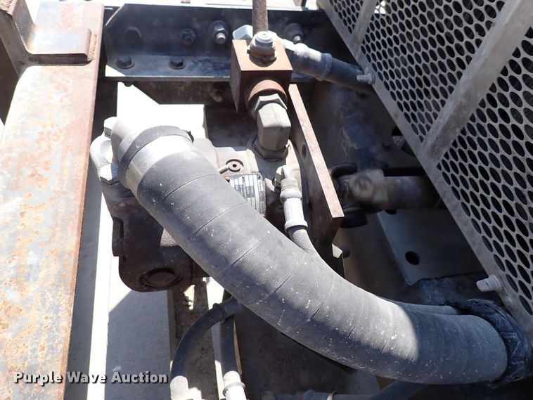 image for item DL7585 2011 Peterbilt 365  dump truck