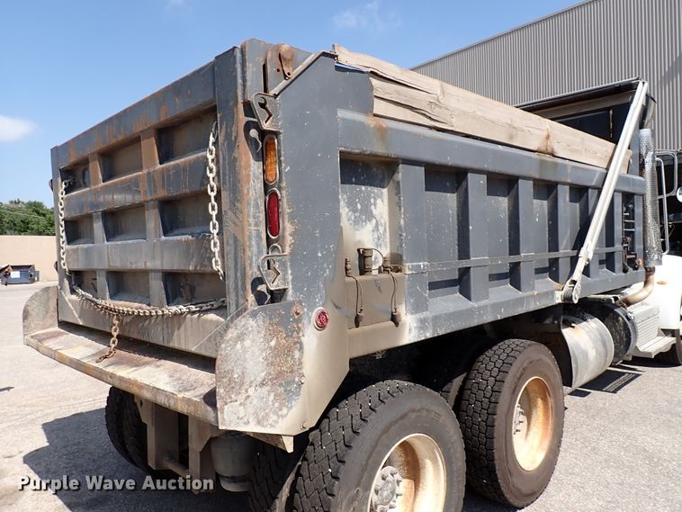 image for item DL7585 2011 Peterbilt 365  dump truck