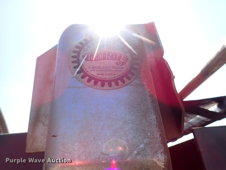 image for item DL7585 2011 Peterbilt 365  dump truck