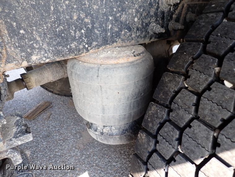 image for item DL7585 2011 Peterbilt 365  dump truck