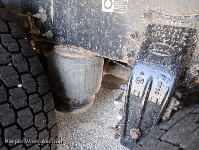 image for item DL7585 2011 Peterbilt 365  dump truck