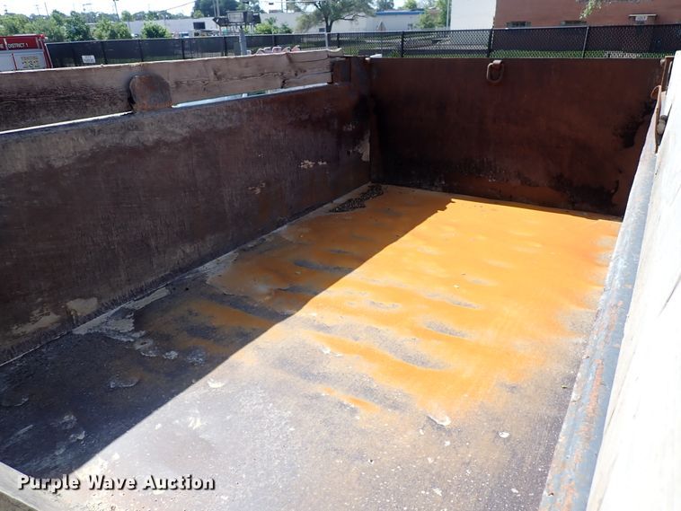 image for item DL7585 2011 Peterbilt 365  dump truck