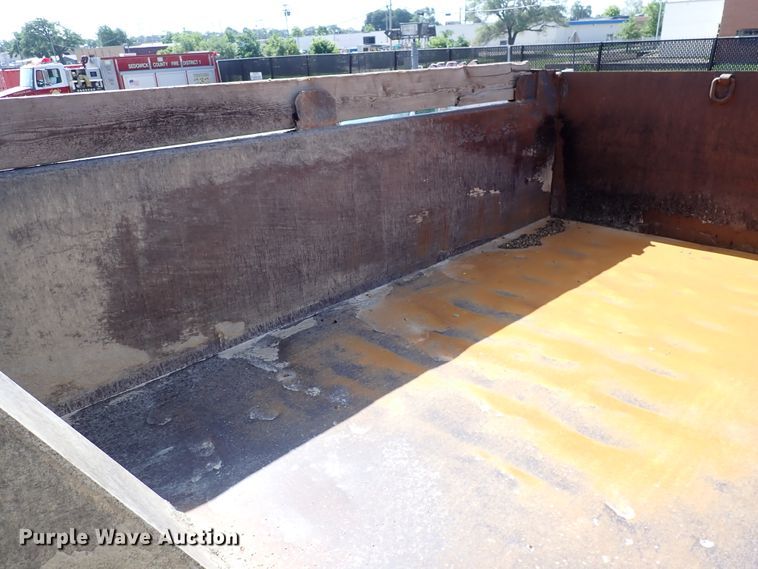 image for item DL7585 2011 Peterbilt 365  dump truck