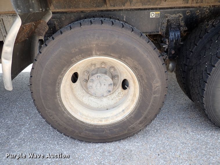 image for item DL7585 2011 Peterbilt 365  dump truck