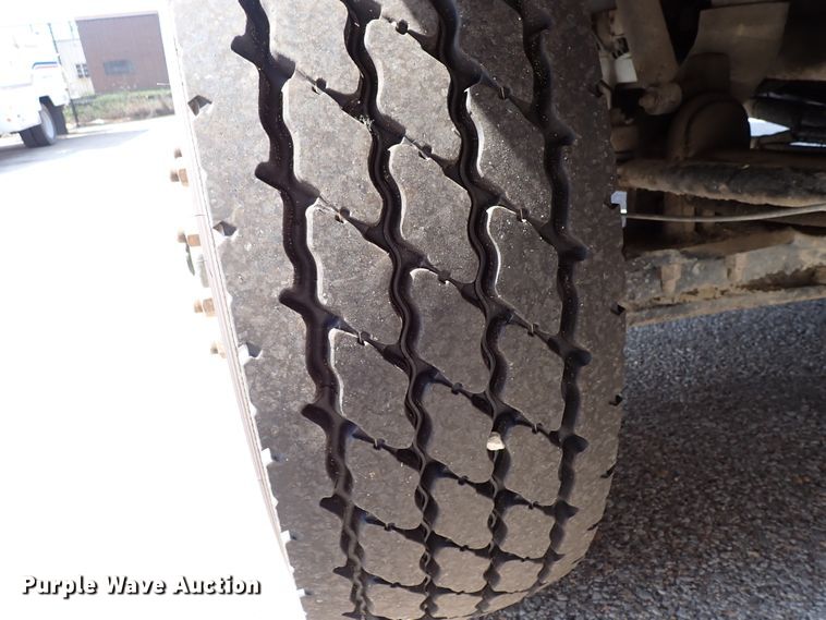 image for item DL7585 2011 Peterbilt 365  dump truck